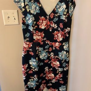 Beautiful brand new dress